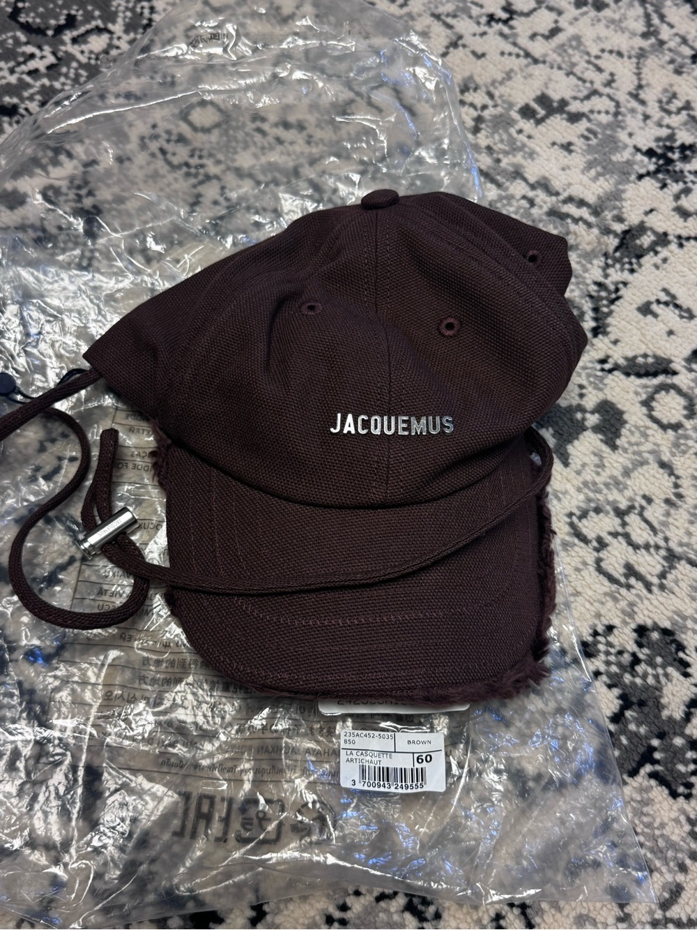 Jacquemus dark brown logo baseball cap with cord